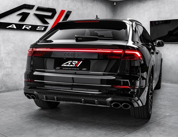 Audi SQ8 5