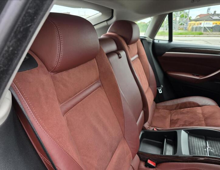 BMW X6 26