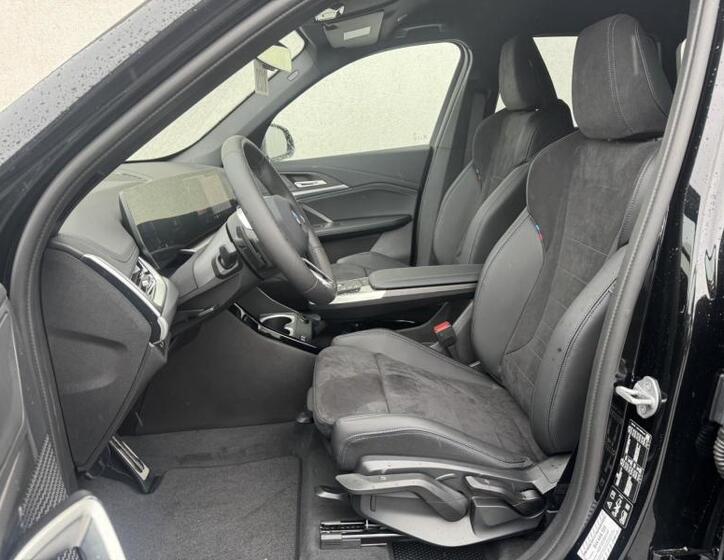 BMW X1 6