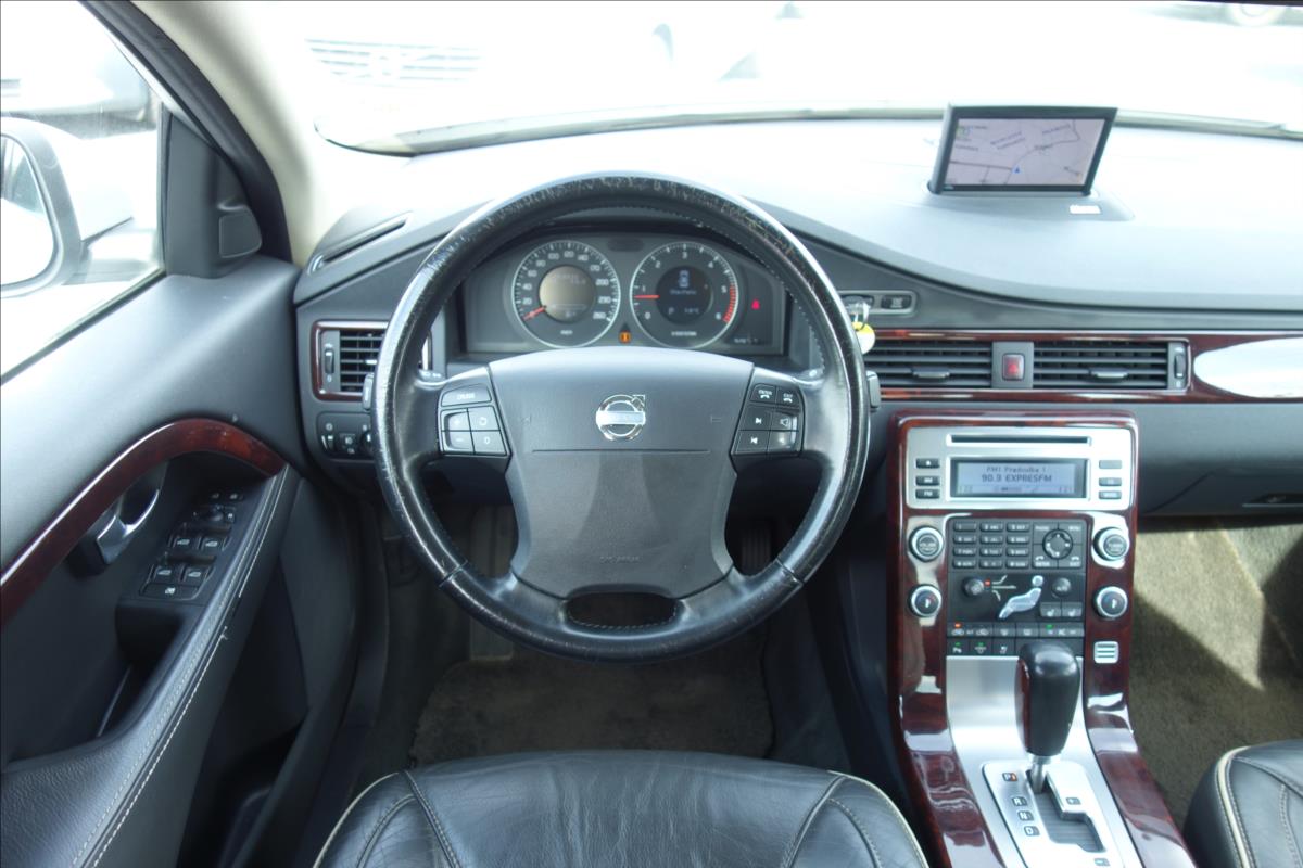 Volvo S80