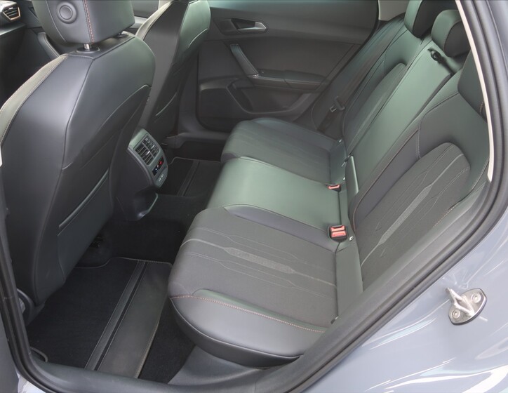 Cupra Formentor 11
