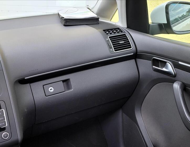 Volkswagen Touran 32