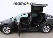Tesla Model X 11