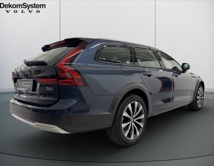 Volvo V90 3