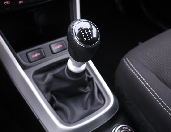 Suzuki SX4 S-Cross 25