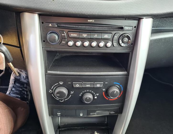 Peugeot 207 12