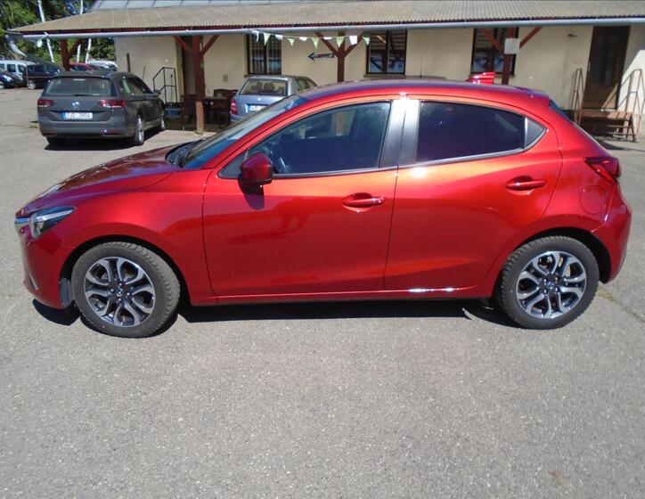 Mazda 2 6