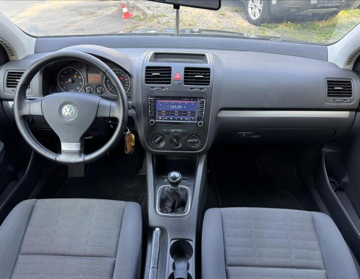 Volkswagen Golf 30