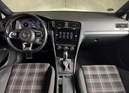 Volkswagen Golf 18