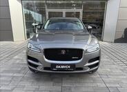 Jaguar F-Pace 32