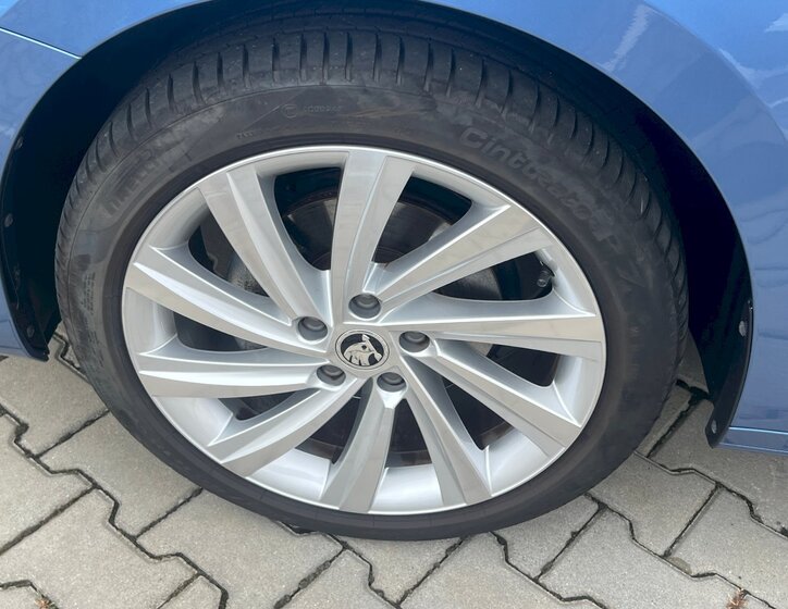 Škoda Octavia 12