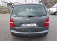 Volkswagen Touran 11