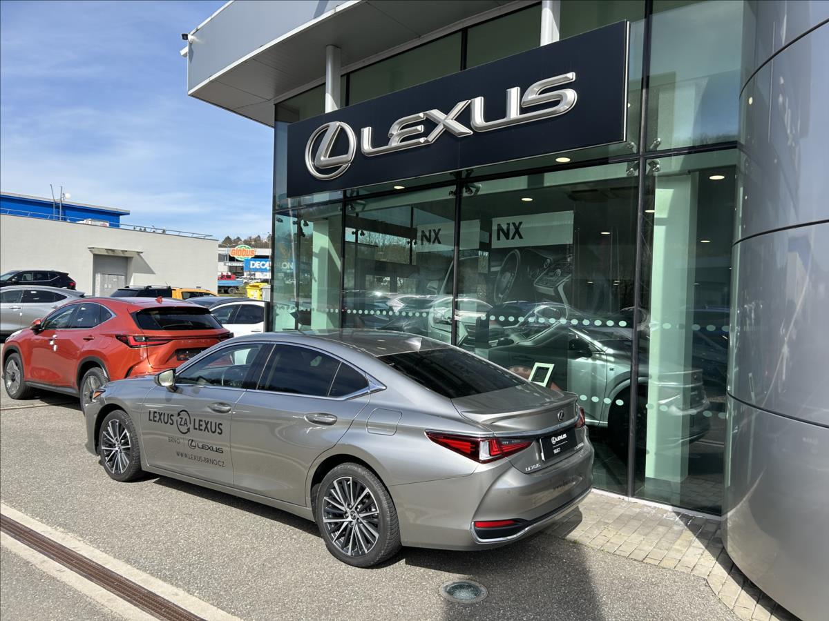 Lexus ES 300h