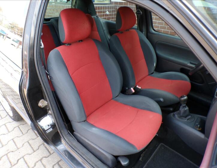 Renault Clio 25