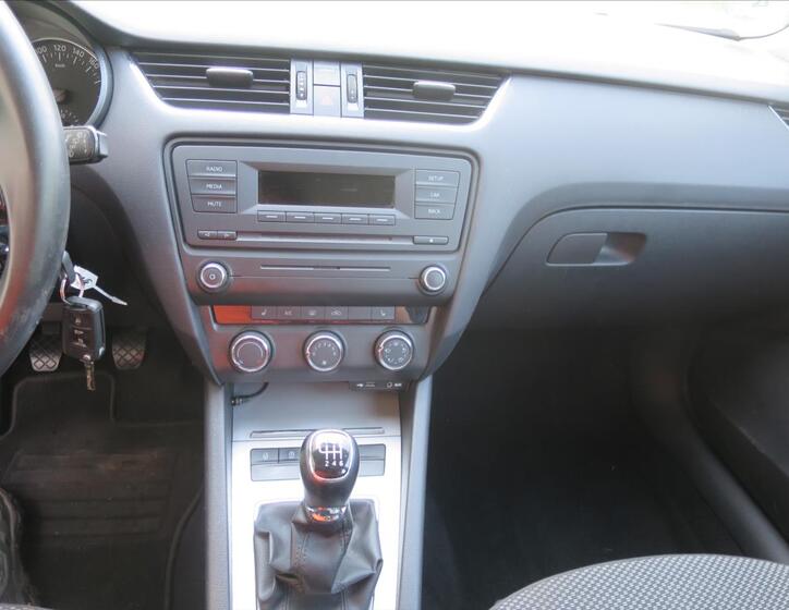 Škoda Octavia 10