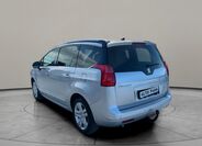 Peugeot 5008 13