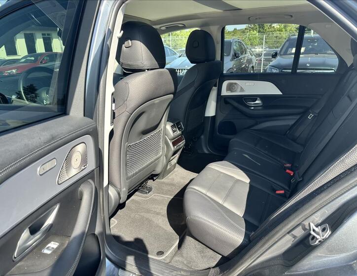 Mercedes-Benz GLE 10