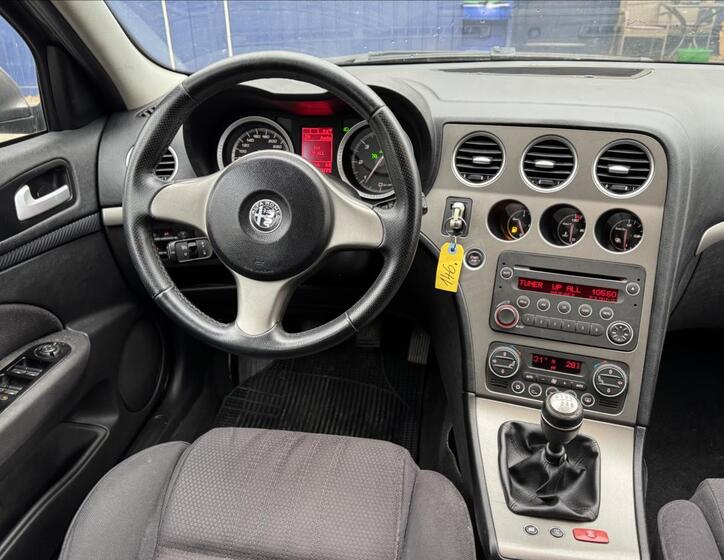 Alfa Romeo 159 29