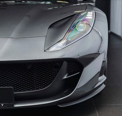 Ferrari 812 25
