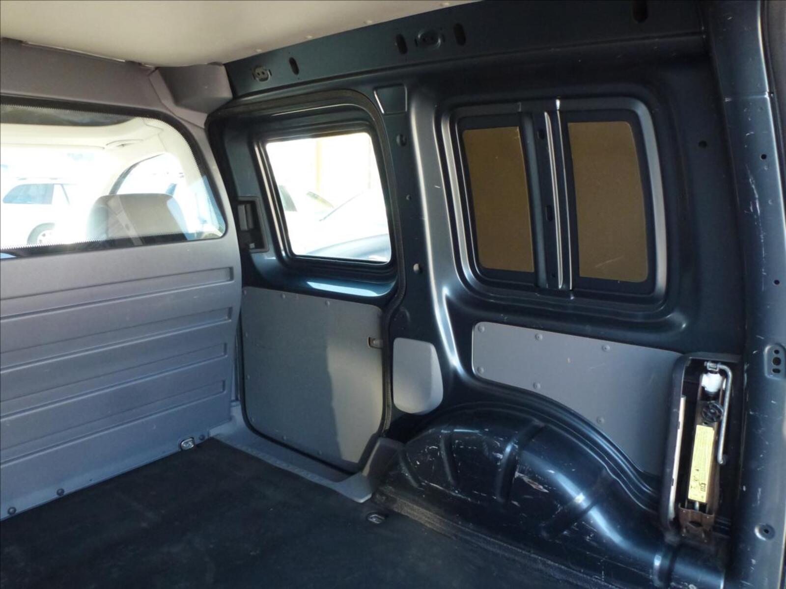 Volkswagen Caddy 18