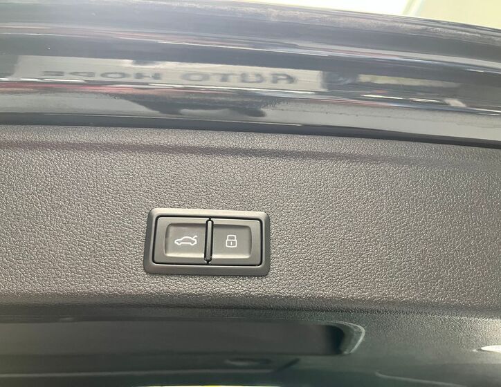 Audi RS4 31