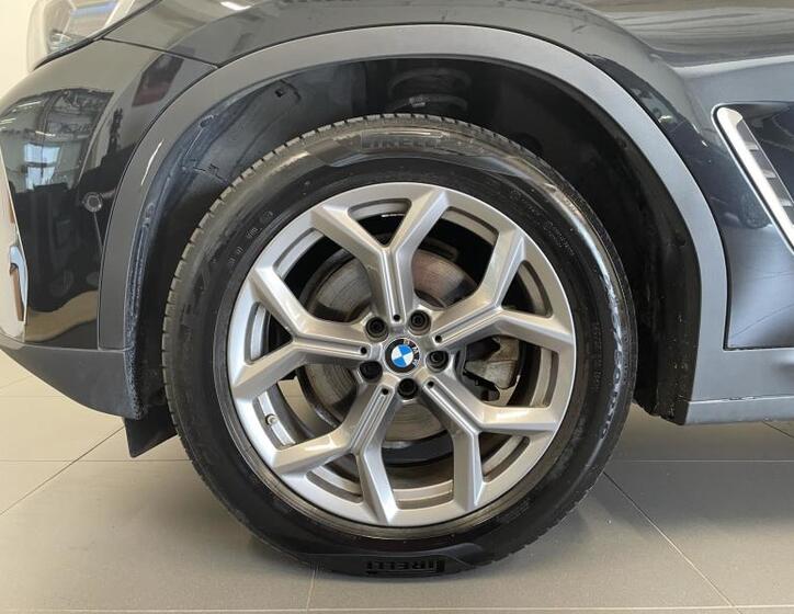 BMW X3 4
