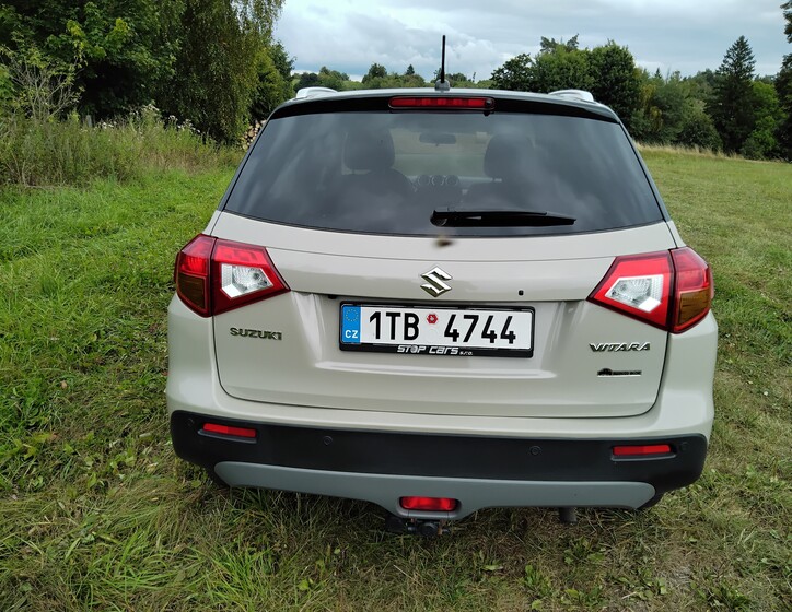 Suzuki Vitara 5