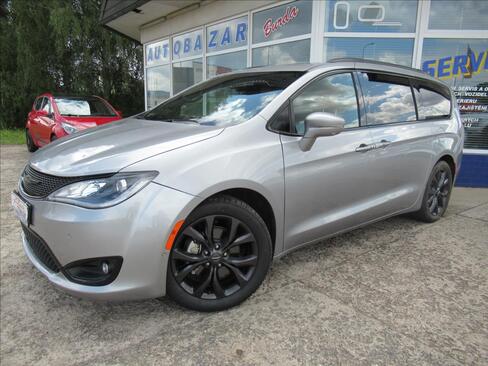 Chrysler Pacifica