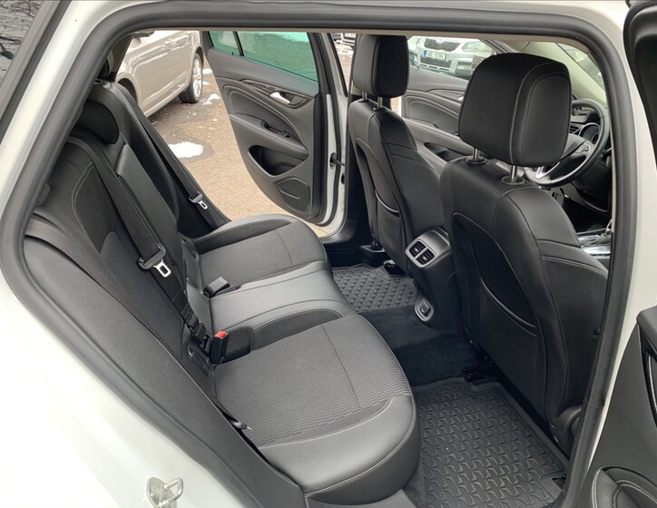 Opel Insignia 18