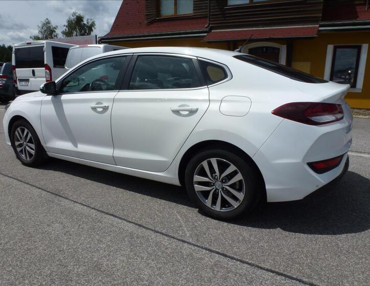 Hyundai i30 11