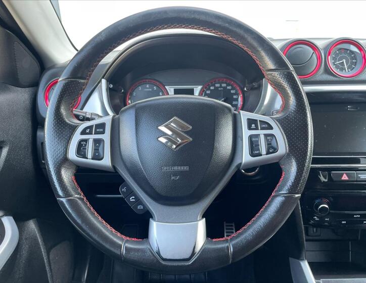 Suzuki Vitara 17