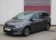 Volkswagen Touran 1