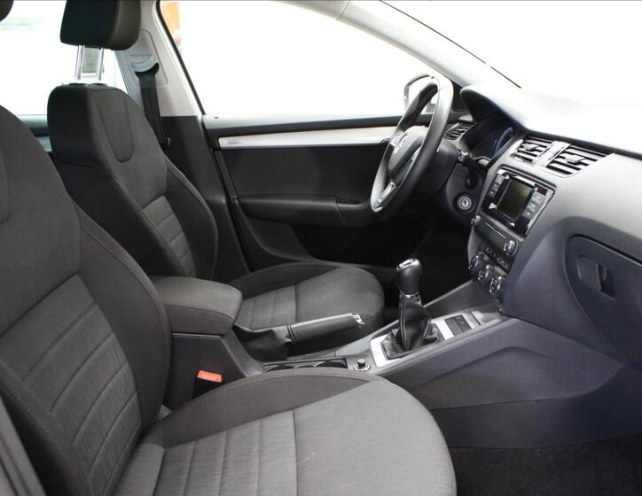 Škoda Octavia 13