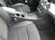 Mercedes-Benz CLA 8