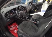 Volkswagen Golf 11