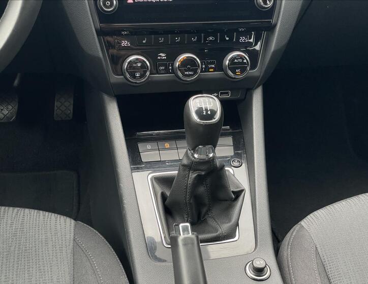 Škoda Octavia 13