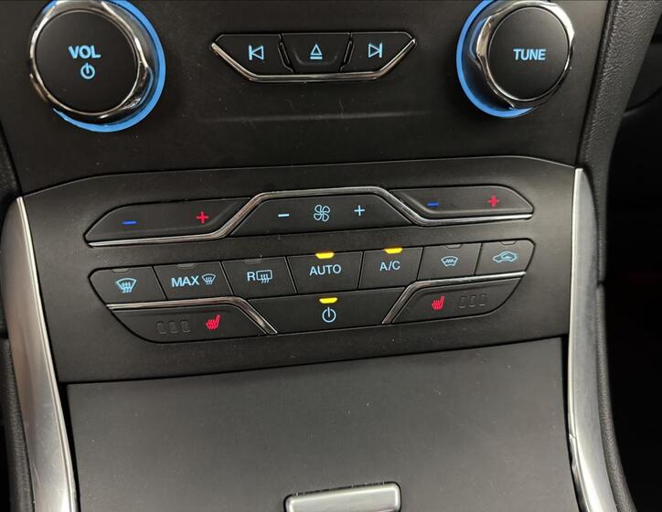 Ford S-MAX 32