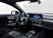 Mercedes-Benz CLA 8