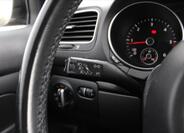 Volkswagen Golf 16
