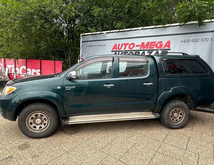Toyota Hilux 4