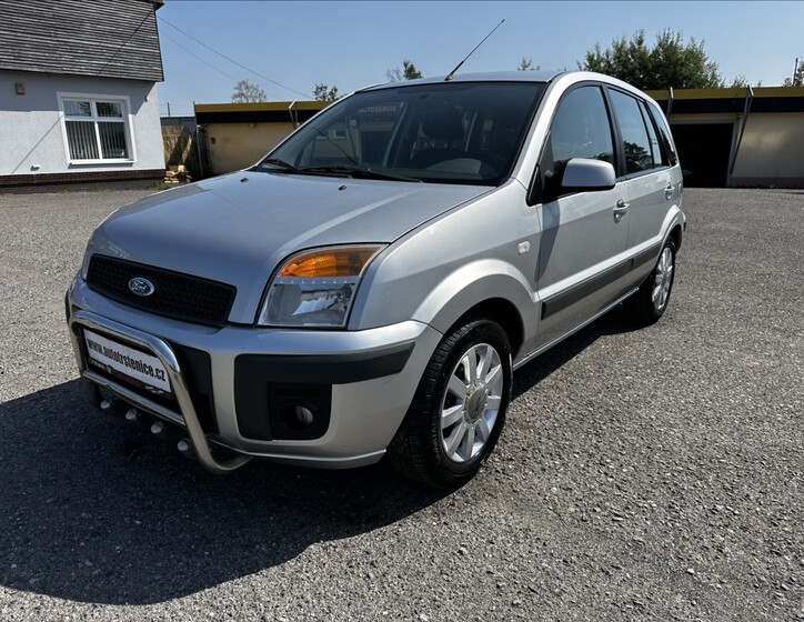 Ford Fusion 1