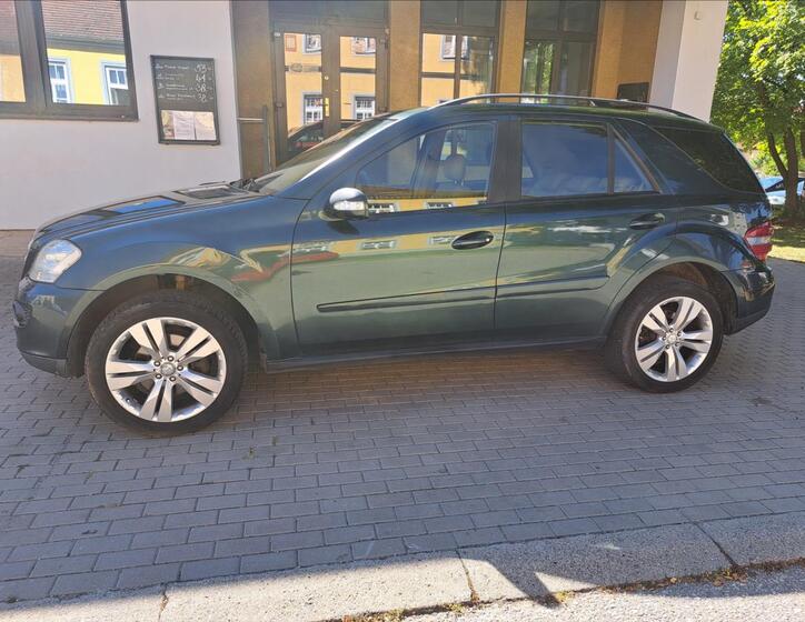 Mercedes-Benz Třídy M 6