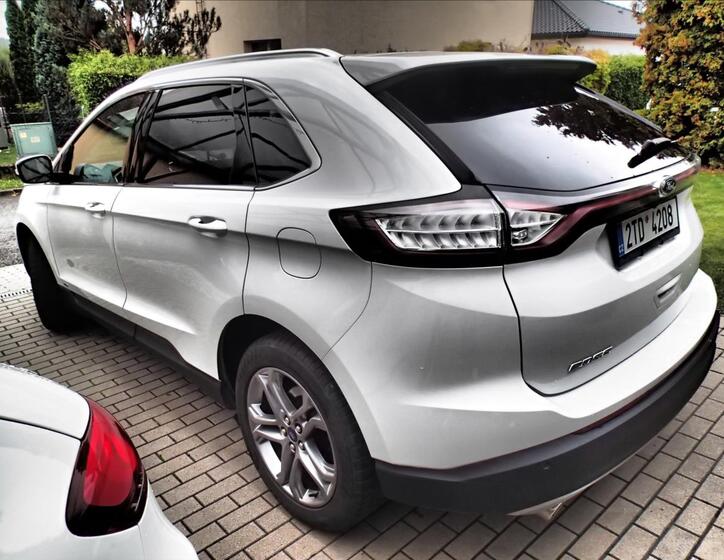 Ford Edge 5