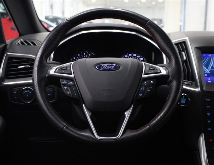 Ford S-MAX 9