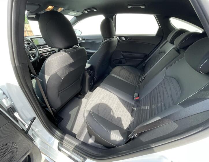 KIA ProCeed 15