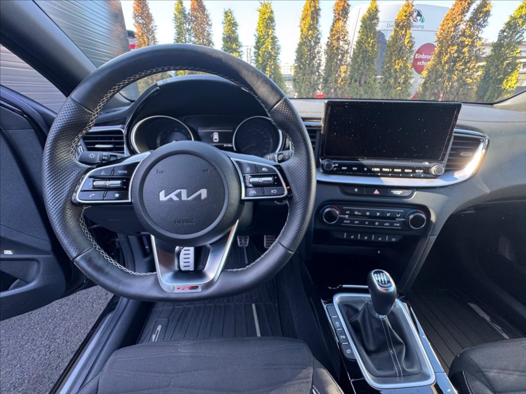 KIA ProCeed