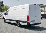 Mercedes-Benz Sprinter 4