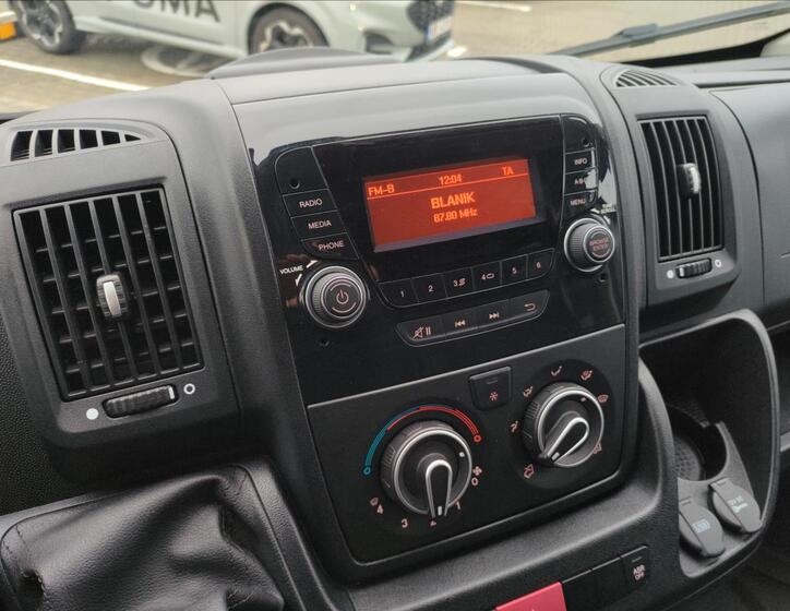 Peugeot Boxer 26
