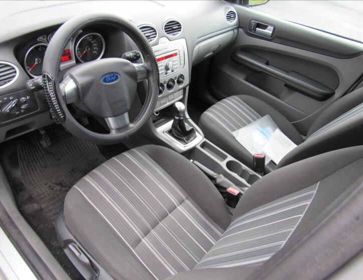 Ford Focus 9