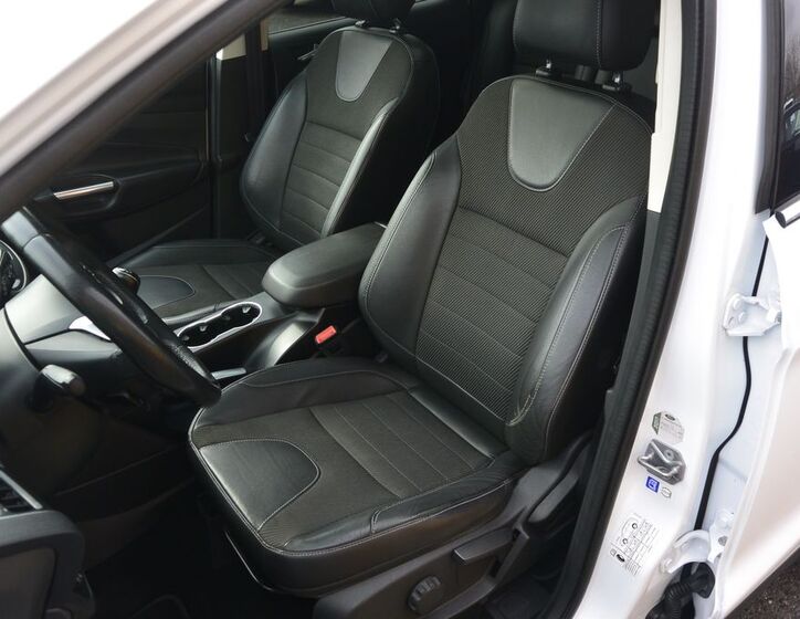 Ford Kuga 10